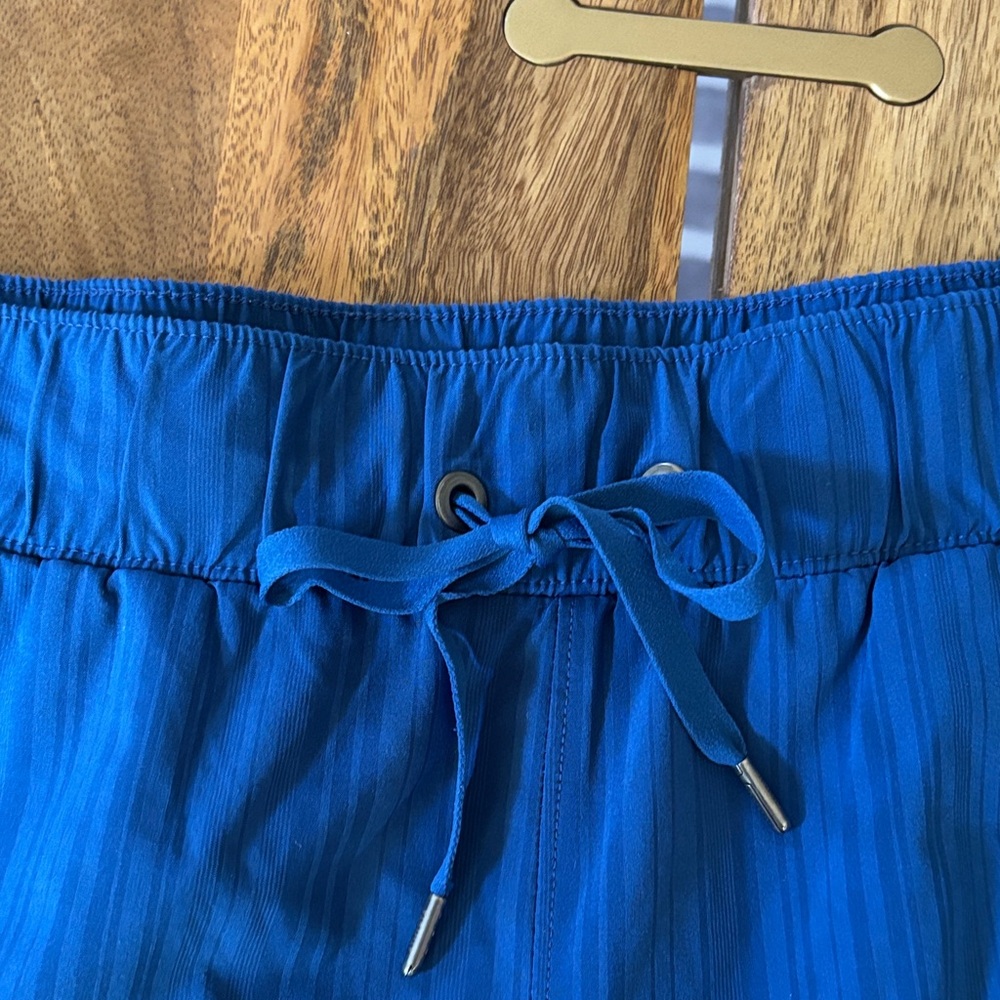 Athleta Navy Blue Athletic Shorts - Picture 3 of 9